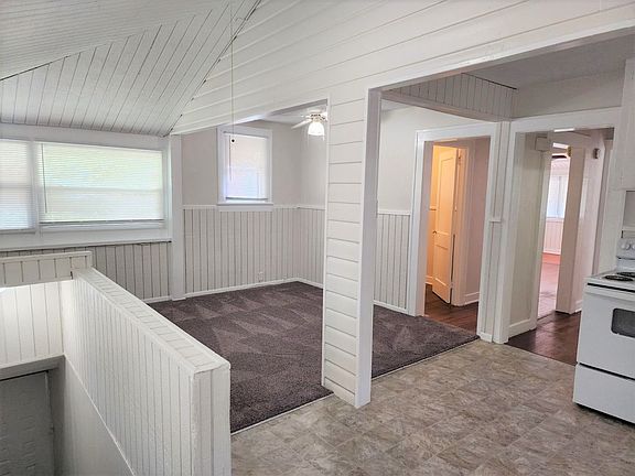 3rd image of 5444 1/2 30th Ave S #4C