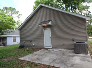 27 Mohawk Trl, Crawfordville, FL 32327