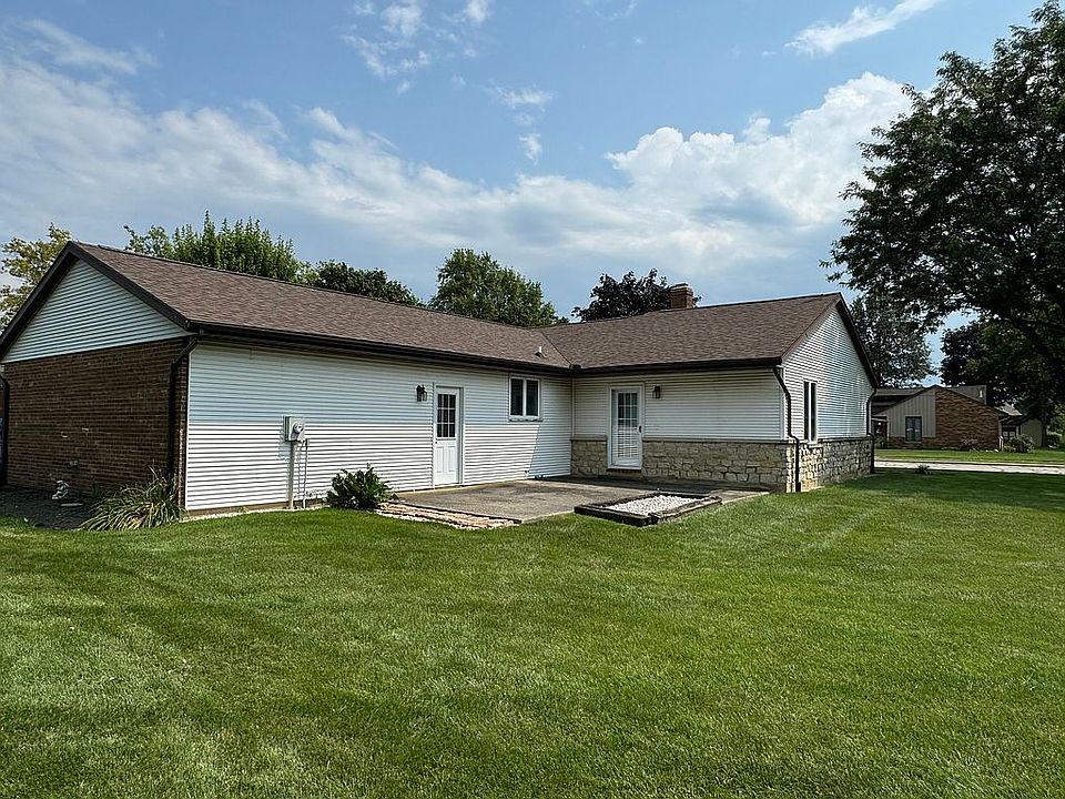 1st image of 23 Deer Dr