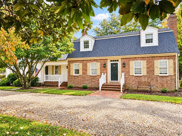 24238 Maxwell St, Parksley, VA 23421