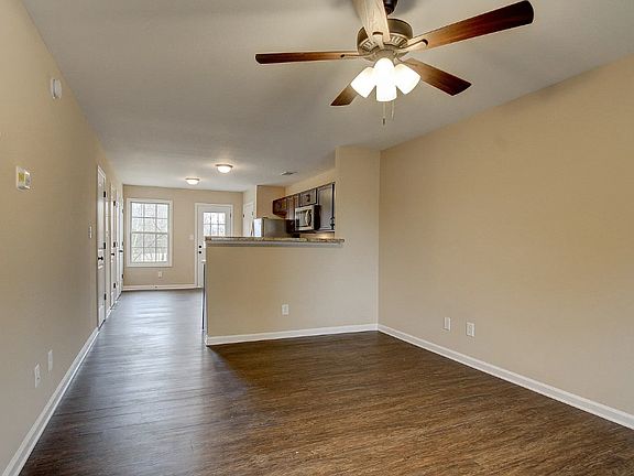 3rd image of 246 Fairview Ln #B