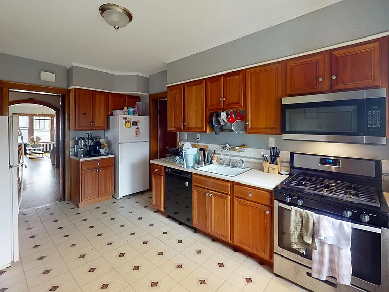 66 Nottinghill Rd #2 — Photo 9