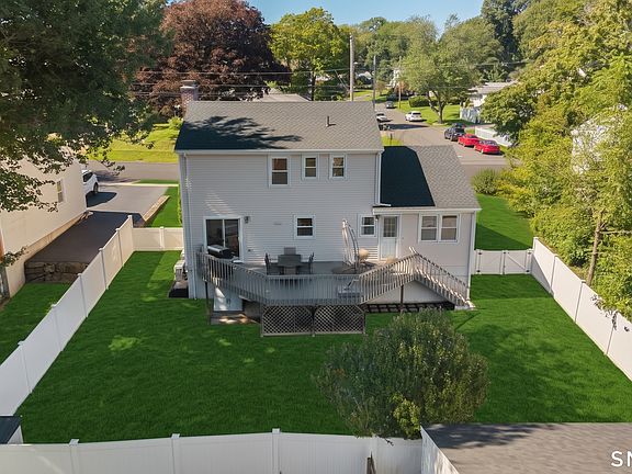 3rd image of 47 Old Stratfield Road