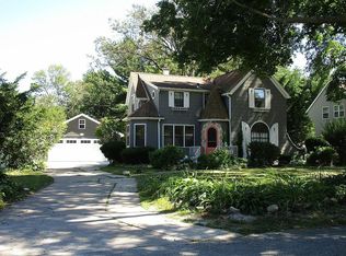 363 Sheridan Rd, Waterloo, IA 50701