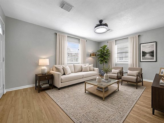 5th image of 307 Lawrence St