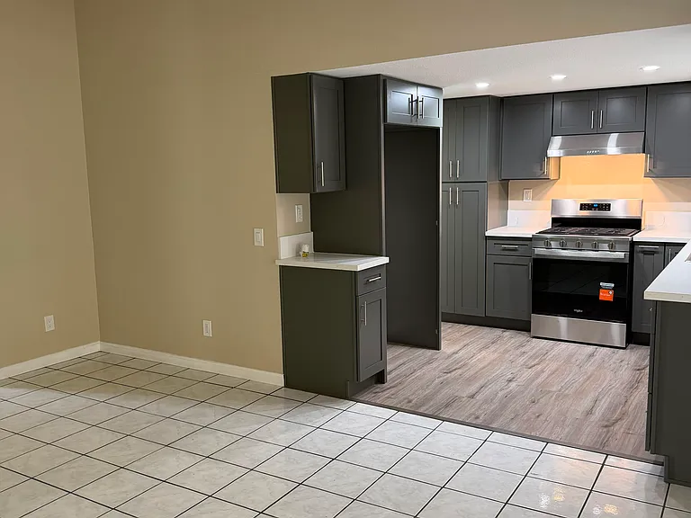 1315 E Flora St — Photo 10