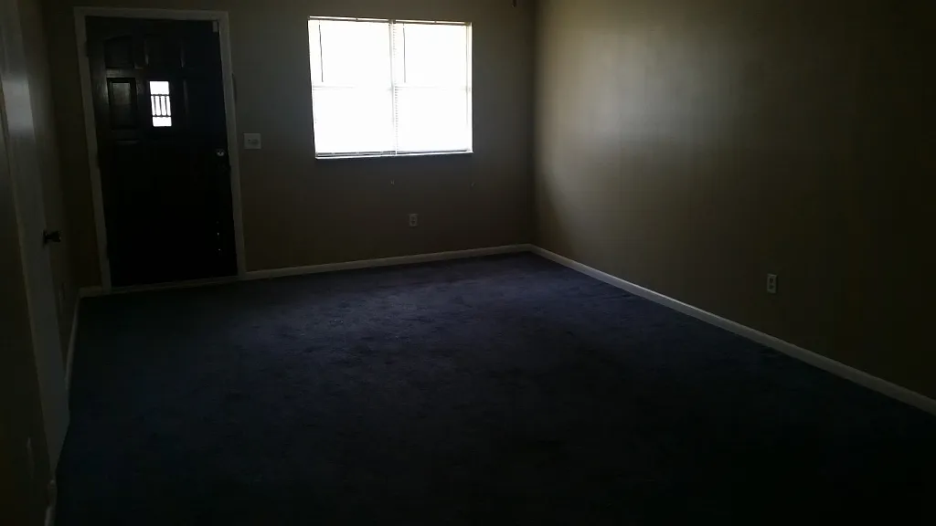 3 bed, 1694 sqft, $2,200 — Photo 4