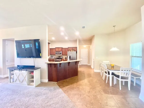 6040 Trestle St, Crestview, FL 32536