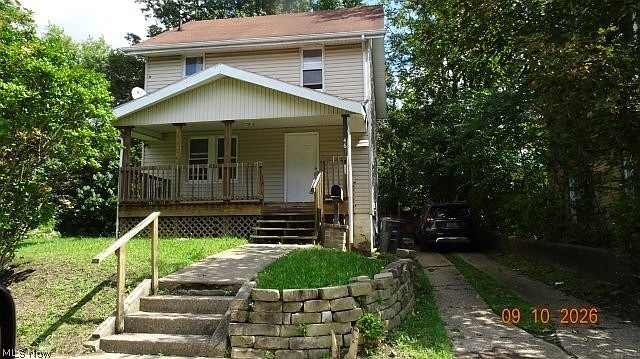 1st image of 461 Grace Ave