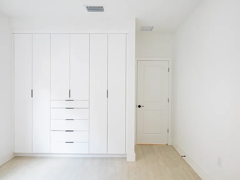 3189 SW 23rd Ter #3189 — Photo 47