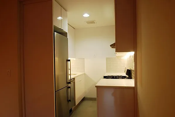 Rented by Buchbinder & Warren | media 2