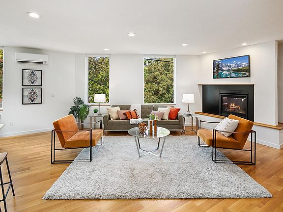 4th image of 2314 Thorndyke Ave W #A