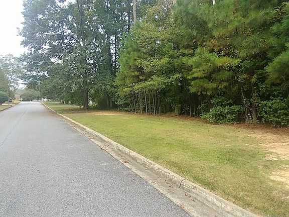 3rd image of 200 Shady Brook Walk
