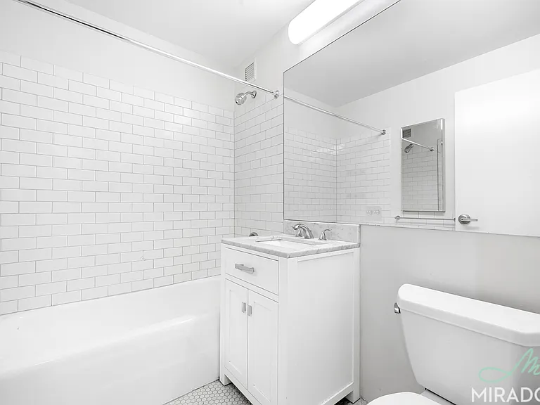 15 Park Row #11D — Photo 9