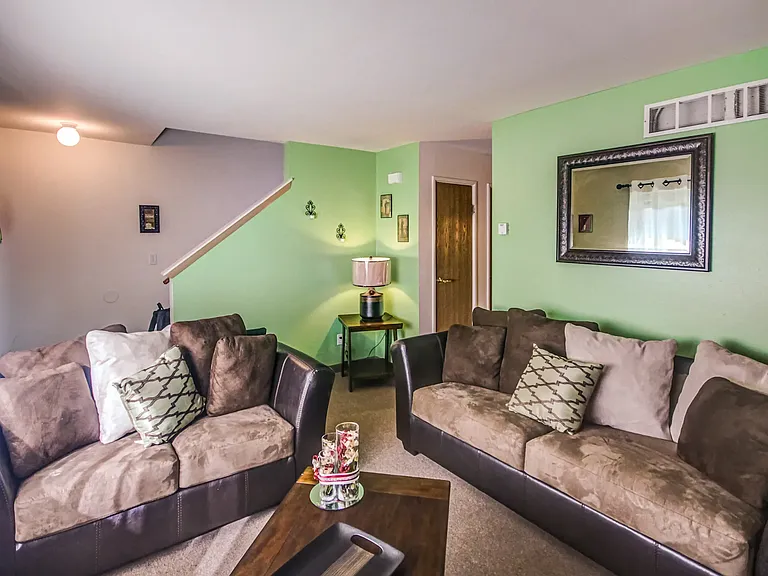 Lighthouse Point Townhomes — Photo 4