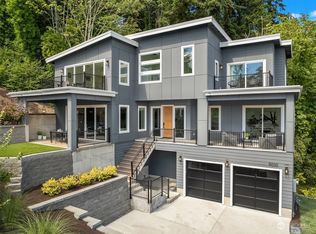 9050 NE 117th Pl, Kirkland, WA