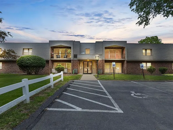 595 Calais Dr APT 316, Pittsburgh, PA 15237