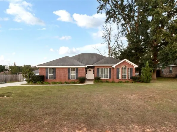 8300 Woodbend Dr, Semmes, AL 36575