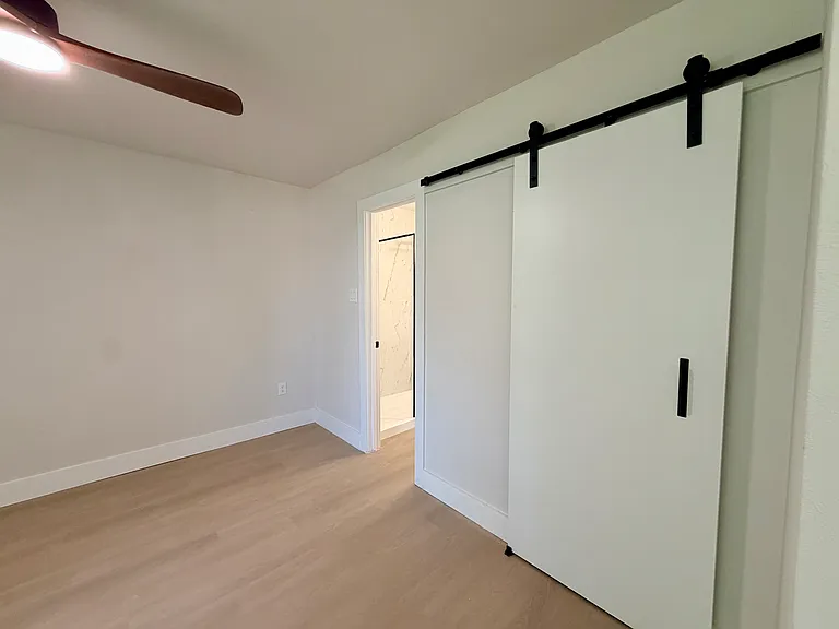 619 Caladium Dr #B — Photo 5