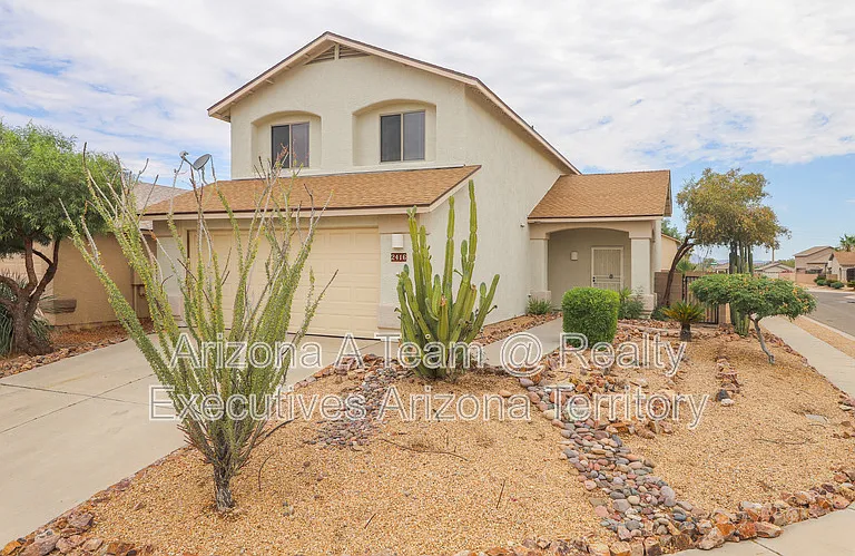2416 W Chris Oliver Way — Photo 1
