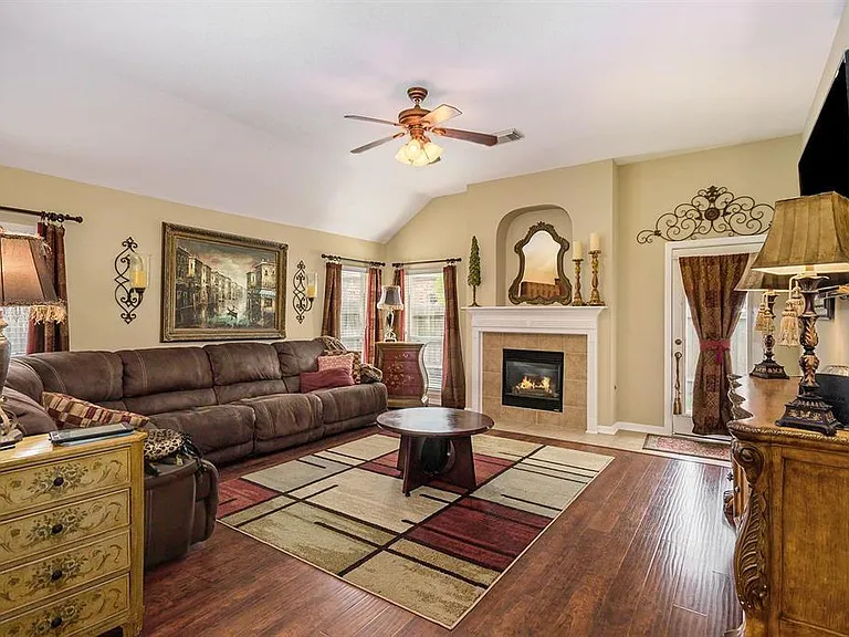 8707 Preston Field Ln — Photo 17