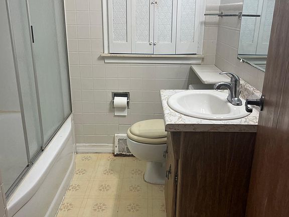 5th image of 6106 N Parent St