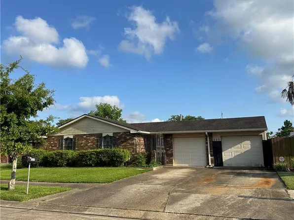 5037 Woodcrest Dr, Marrero, LA 70072