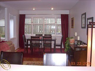Opne floorplan w Hardwd floors