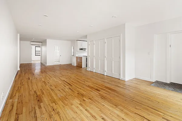 Rented by OFFICIAL | media 8