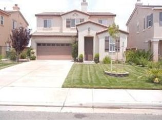2805 Hornbeam Rd, Palmdale, CA 93551