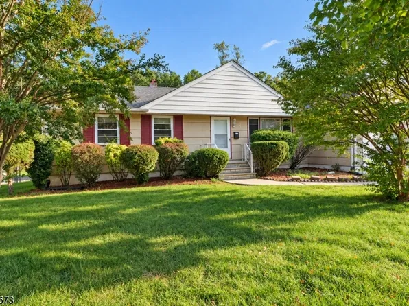 25 Valley View Rd, Hillside Twp., NJ 07205