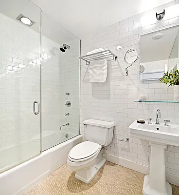 Sold by Compass | media 20