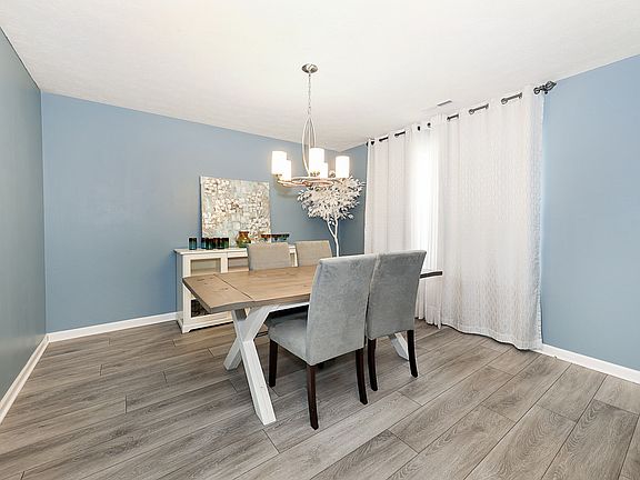 4th image of 10106 Jenna Ln