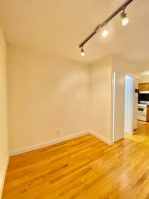 Rented by Waverly Realty Associates | media 35