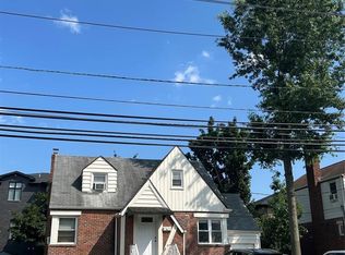1516 Center Ave, Fort Lee, NJ 07024