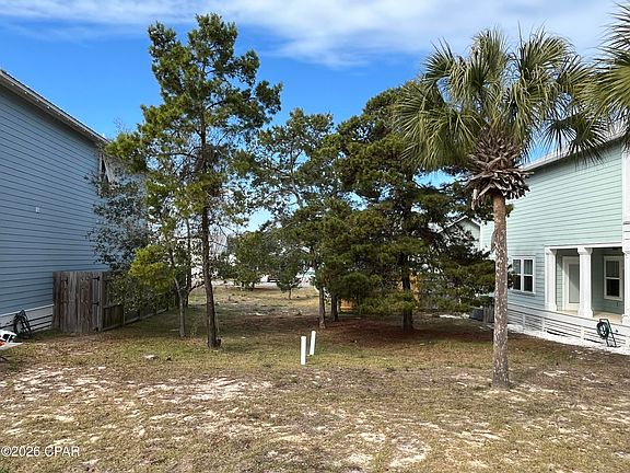 2nd image of 470 Paradise Blvd
