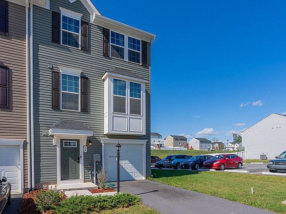3rd image of 84 Dripping Spring Dr