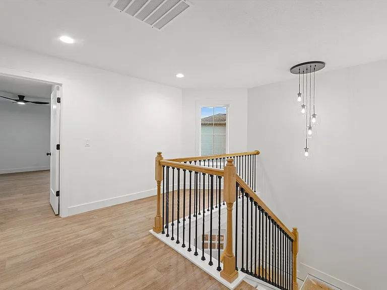 3708 Lighthouse Pointe — Photo 17