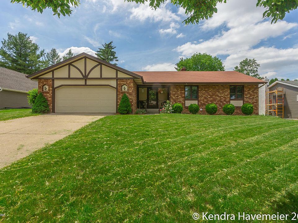 1st image of 3835 E Norwalk Dr SE
