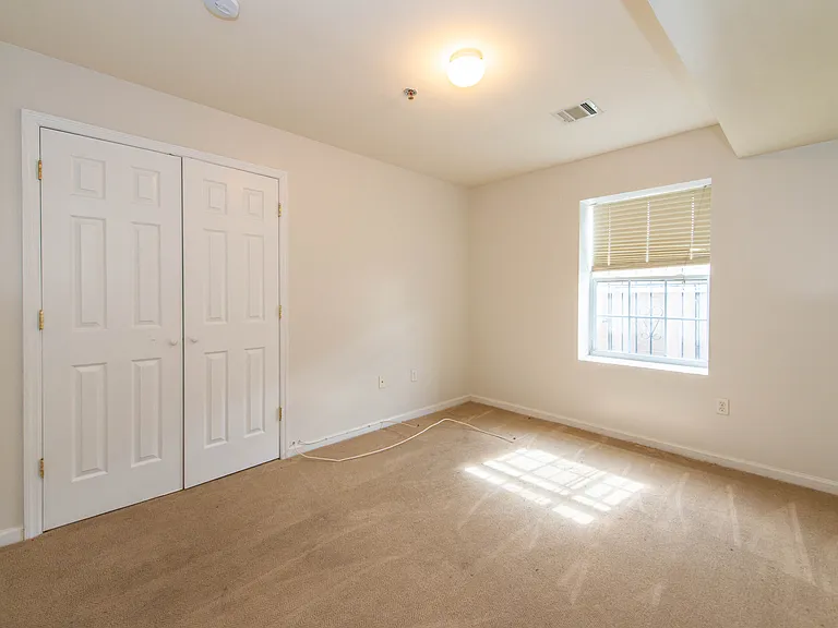 279 Orange St #1 — Photo 12