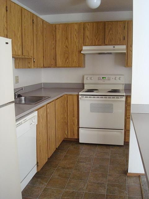 1st image of 4219 7th Ave NE APT 202