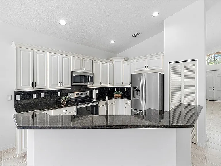 5385 NW 124th Way — Photo 5