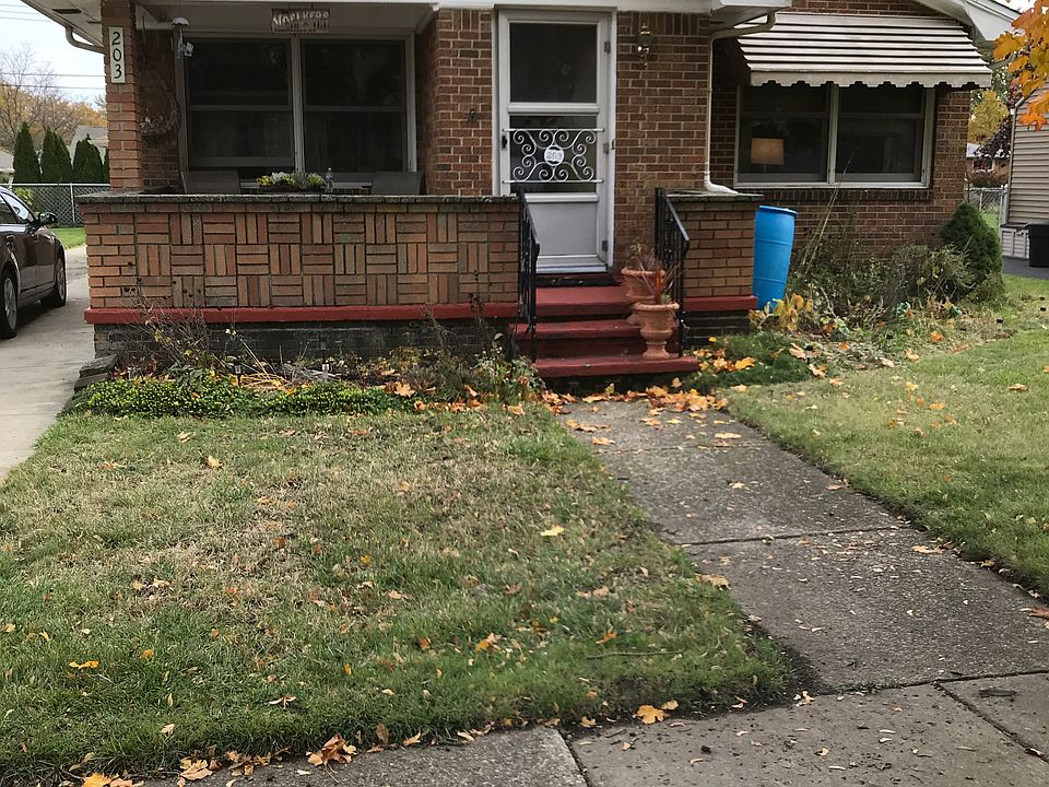 1st image of 203 Rossler Ave