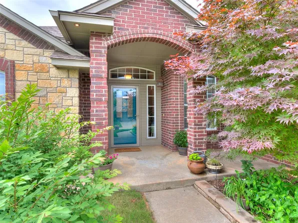 113 Stone Creek Rd, Midwest City, OK 73130