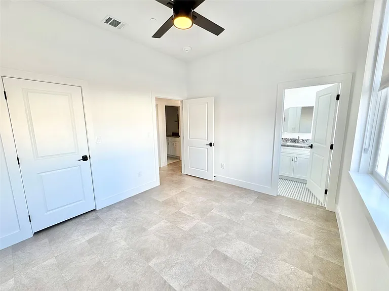 2102 Mechanic St #205 — Photo 9