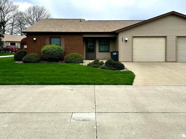 1548 E Kammerer Rd, Kendallville, IN 46755