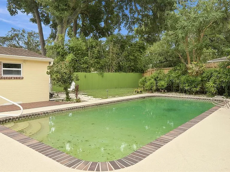 1228 Spring Lake Dr — Photo 25