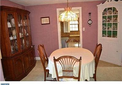 4th image of 647 Lawson Ave