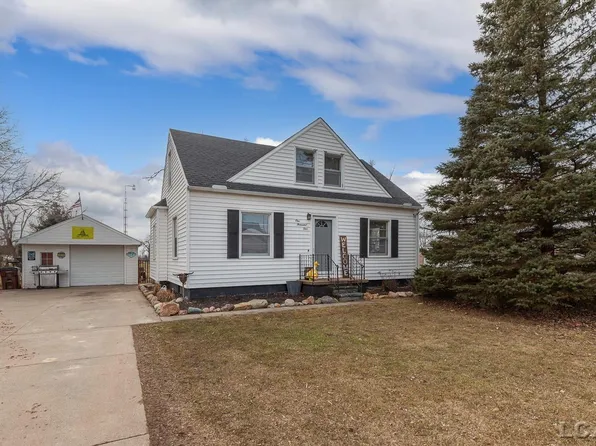 1004 Murray Dr, Tecumseh, MI 49286