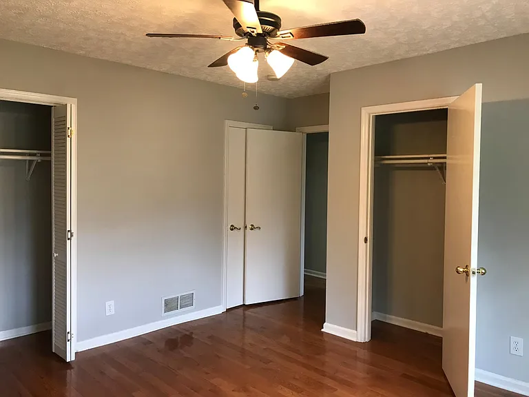 3011 Vinson Dr — Photo 5